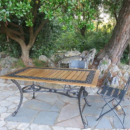 Bed and Breakfast Agriturismo "La Rosa Canina" Lerici Exterior foto